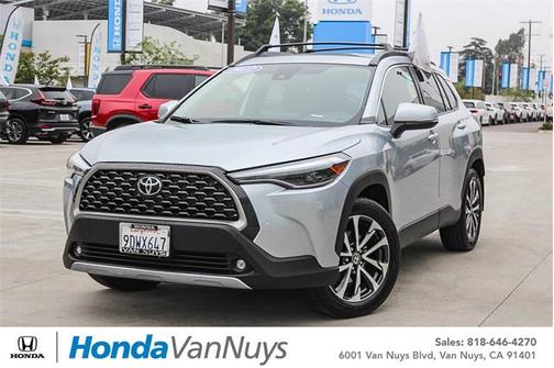 2022 Toyota Corolla Cross XLE