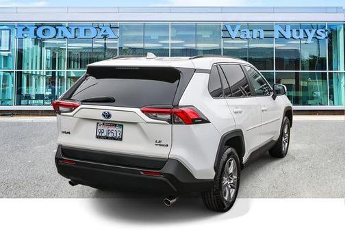Ice 2023 Toyota RAV4 Hybrid LE