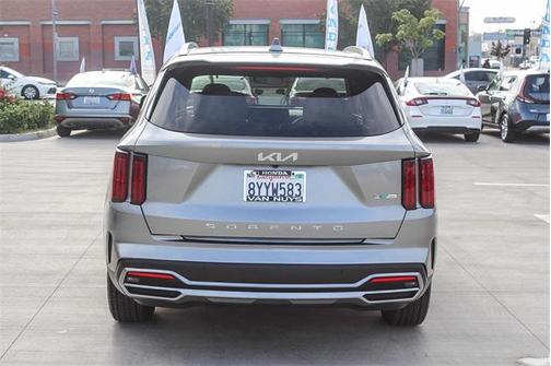 2022 Kia Sorento Plug-In Hybrid SX