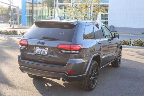 2018 Jeep Grand Cherokee Altitude
