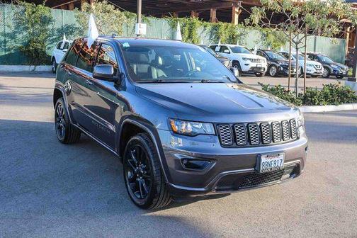 2018 Jeep Grand Cherokee Altitude