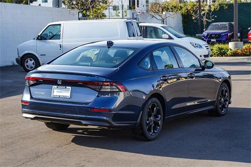 2025 Honda Accord Sport SE 1.5T