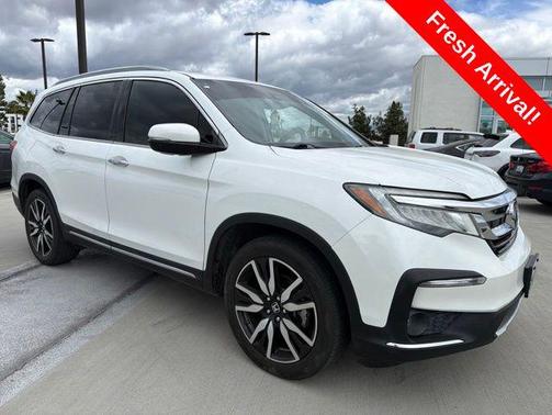 Platinum White Pearl 2021 Honda Pilot Touring 8-Passenger