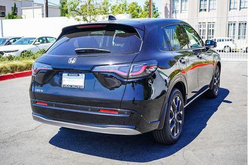 Crystal Black Pearl 2027 Honda HR-V EX-L