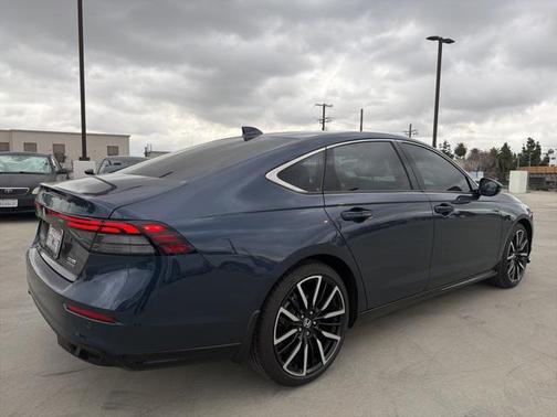 2025 Honda Accord Hybrid Touring