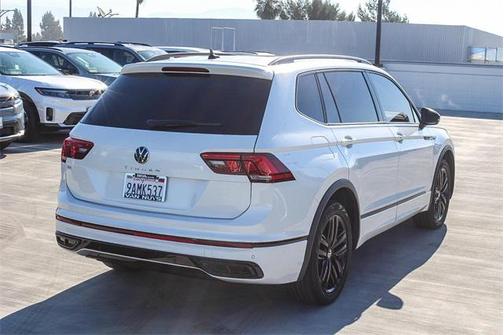 2022 Volkswagen Tiguan 2.0T SE R-Line Black