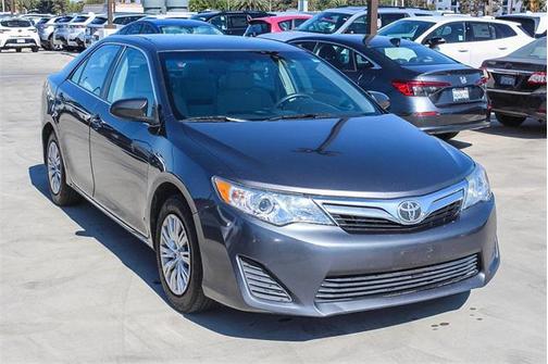 2014 Toyota Camry LE