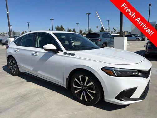 Platinum White Pearl 2024 Honda Civic EX-L