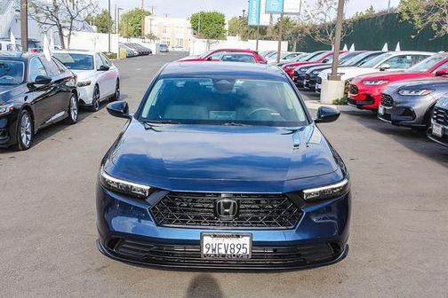 Crystal Black Pearl 2025 Honda Accord SE