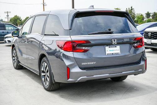 Modern Steel Metallic 2026 Honda Odyssey EX-L