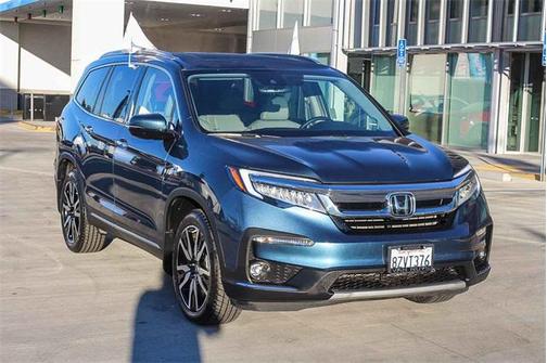 2022 Honda Pilot Touring 8-Passenger