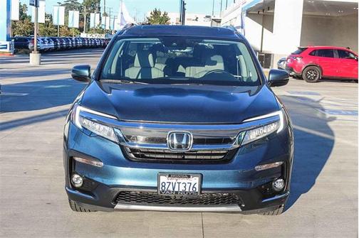2022 Honda Pilot Touring 8-Passenger