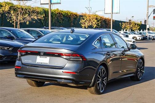 2025 Honda Accord Hybrid Touring