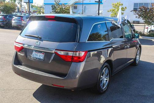 Mocha Metallic 2011 Honda Odyssey EX