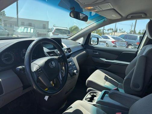 Mocha Metallic 2011 Honda Odyssey EX