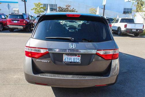 Mocha Metallic 2011 Honda Odyssey EX