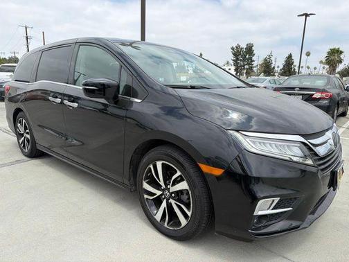 Crystal Black Pearl 2019 Honda Odyssey Elite