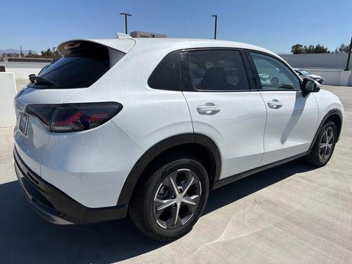 Platinum White Pearl 2023 Honda HR-V EX-L