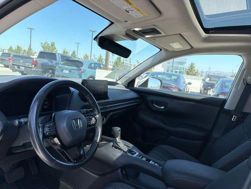 Platinum White Pearl 2023 Honda HR-V EX-L