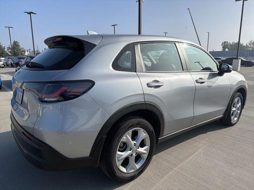 Lunar Silver Metallic 2023 Honda HR-V LX