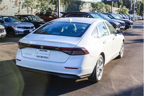 2025 Honda Accord LX 1.5T