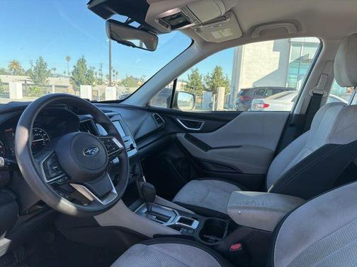 2022 Subaru Forester Base