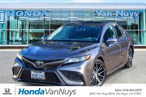 Predawn Gray Mica 2023 Toyota Camry SE