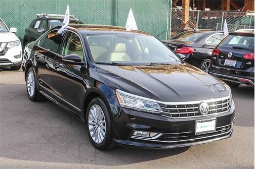 2016 Volkswagen Passat 1.8T SE w/Technology