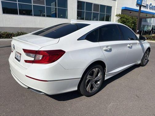 Platinum White Pearl 2018 Honda Accord EX-L