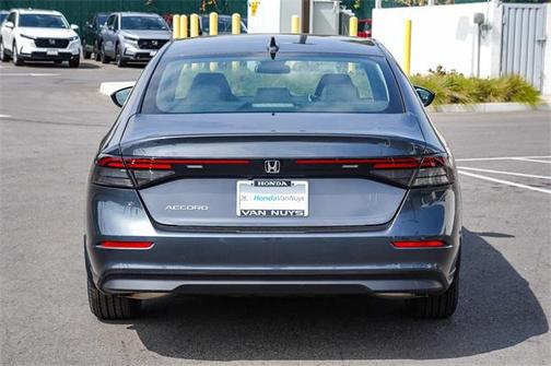 2025 Honda Accord LX 1.5T