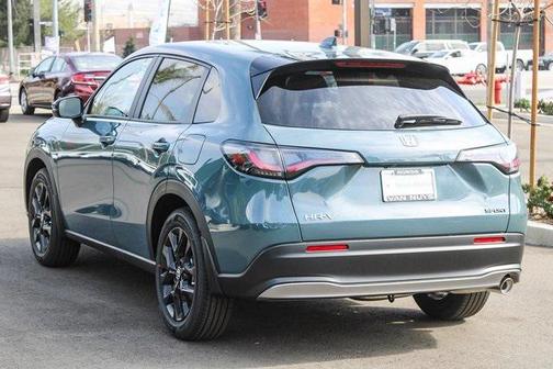 2025 Honda HR-V 2WD Sport
