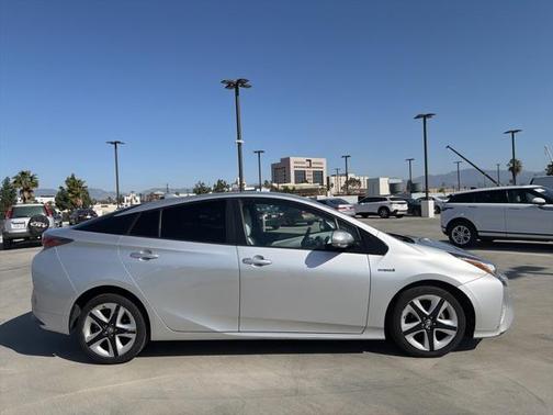 2017 Toyota Prius Four Touring