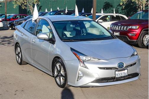 2017 Toyota Prius Four Touring
