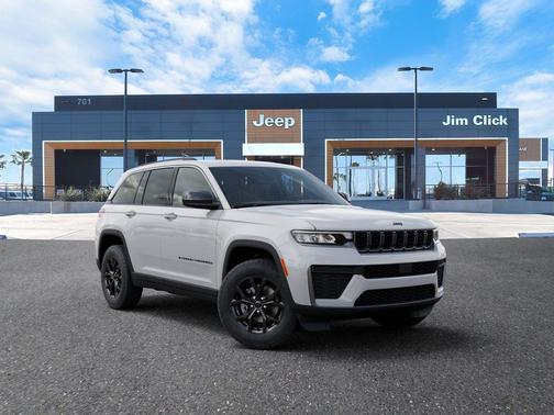 Bright White Clearcoat 2026 Jeep Grand Cherokee Altitude