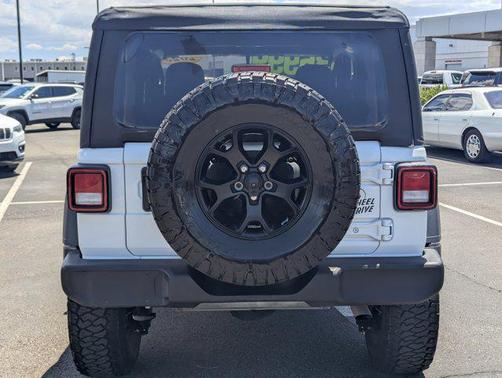 Bright White Clearcoat 2023 Jeep Wrangler Willys