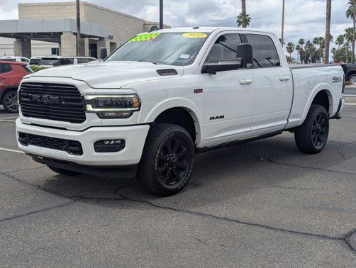 Bright White Clearcoat 2022 RAM 2500 Laramie Crew Cab 4x4 6'4' Box