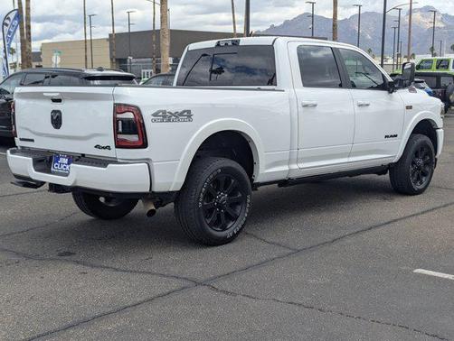 Bright White Clearcoat 2022 RAM 2500 Laramie Crew Cab 4x4 6'4' Box
