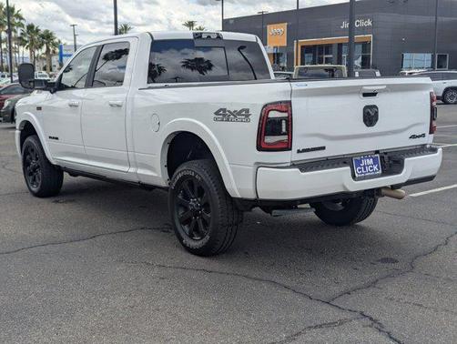 Bright White Clearcoat 2022 RAM 2500 Laramie Crew Cab 4x4 6'4' Box