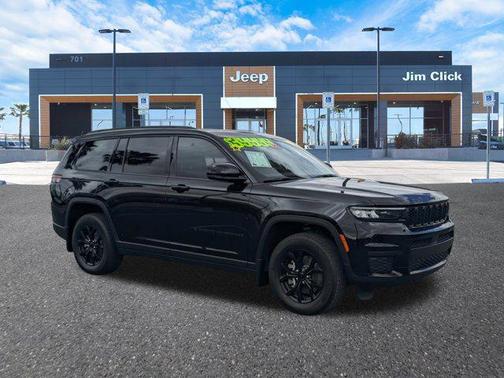 Diamond Black Crystal Pearlcoat 2025 Jeep Grand Cherokee L Altitude