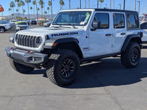Bright White Clearcoat 2026 Jeep Wrangler Rubicon
