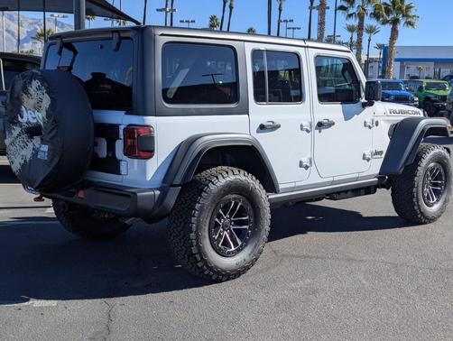 Bright White Clearcoat 2026 Jeep Wrangler Rubicon