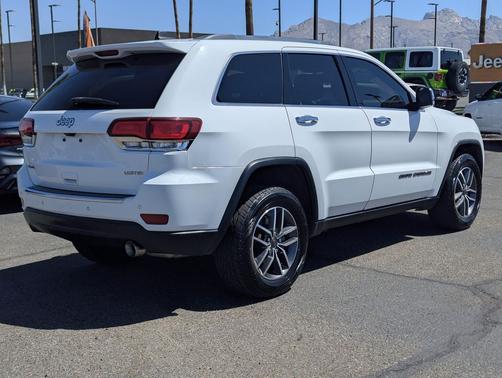 Bright White Clearcoat 2021 Jeep Grand Cherokee Limited