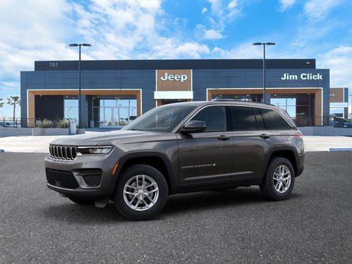Baltic Gray Metallic Clearcoat 2026 Jeep Grand Cherokee Altitude