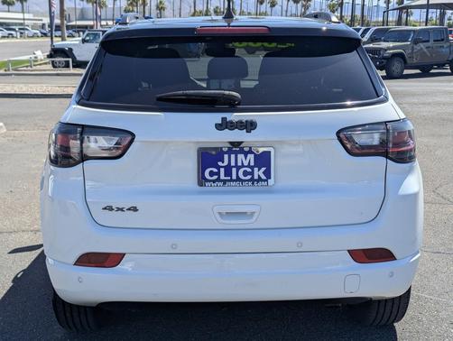Bright White Clearcoat 2024 Jeep Compass Limited