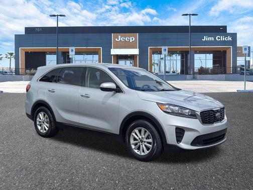 Sparkling Silver 2019 Kia Sorento LX