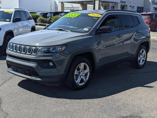 Sting-Gray Clearcoat 2023 Jeep Compass Latitude