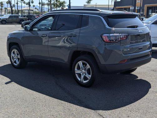 Sting-Gray Clearcoat 2023 Jeep Compass Latitude