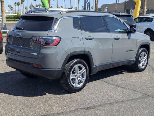 Sting-Gray Clearcoat 2023 Jeep Compass Latitude