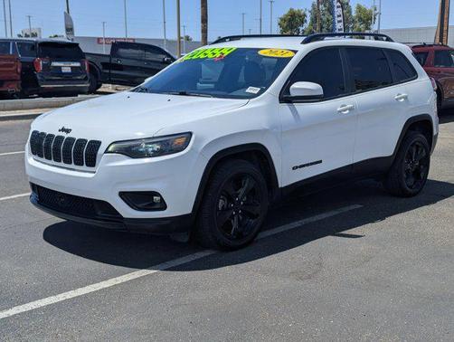 Bright White Clearcoat 2021 Jeep Cherokee Altitude