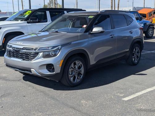 Steel Gray 2024 Kia Seltos S